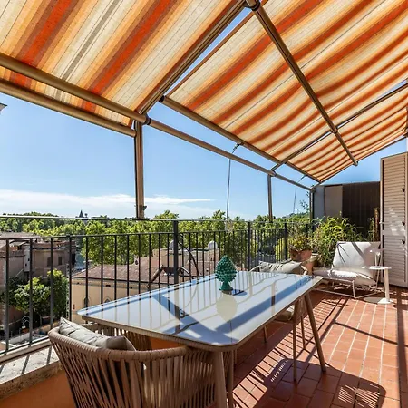 Apt10a - & Terrace Daire *