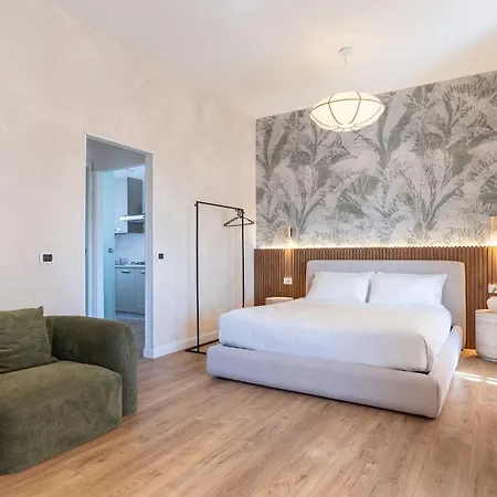 Apt10a - & Terrace Апартаменты