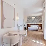 Apt10a - & Terrace